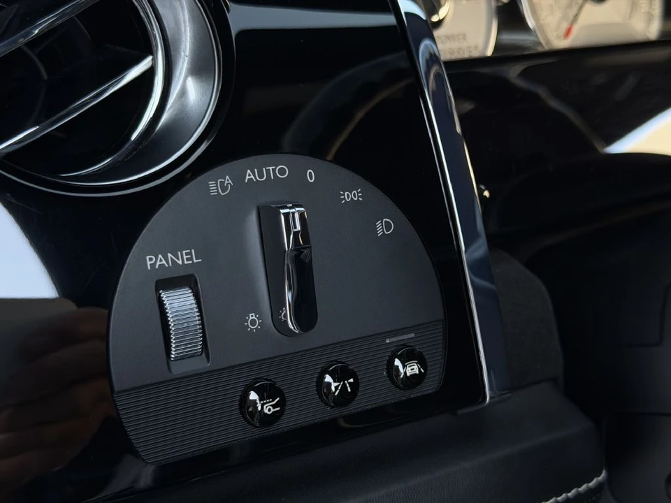 2017 Rolls-Royce Wraith 2nd Gen - Image 18 of 25