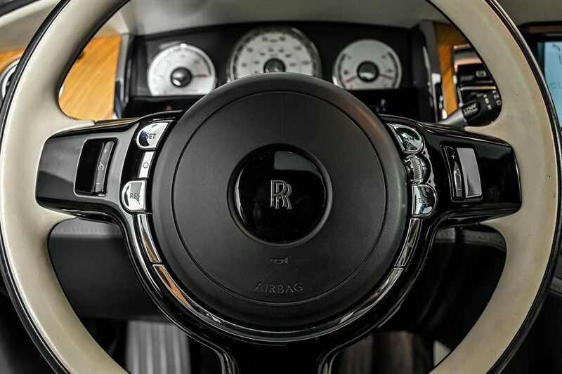 2017 Rolls-Royce Wraith 2nd Gen - Image 26 of 31
