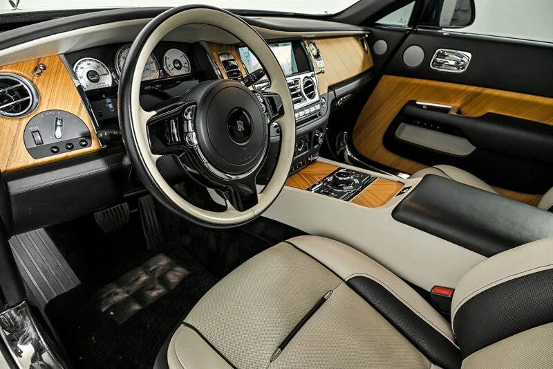 2017 Rolls-Royce Wraith 2nd Gen - Image 16 of 31