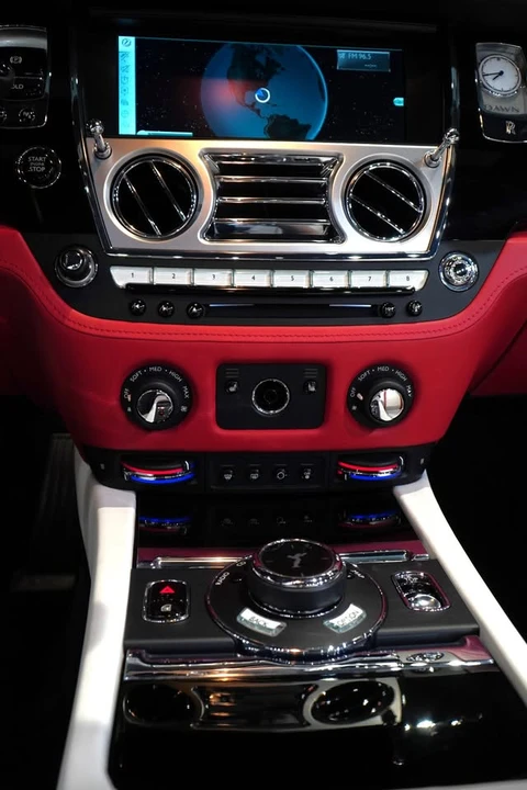 2017 Rolls-Royce Dawn - Image 16 of 18