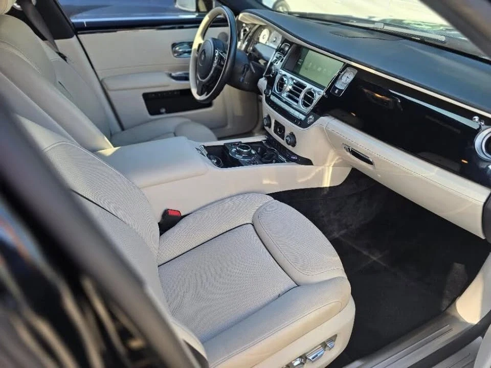 2017 Rolls-Royce Ghost 1st Gen - Image 7 of 11