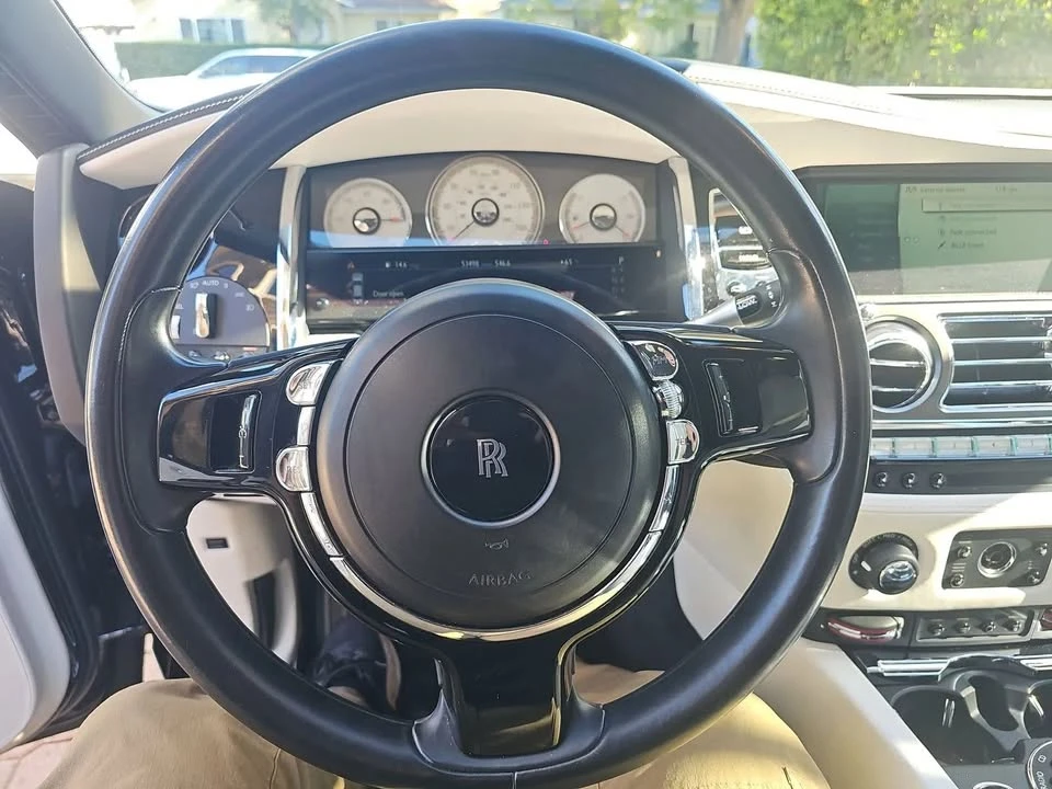 2017 Rolls-Royce Ghost 1st Gen - Image 10 of 17