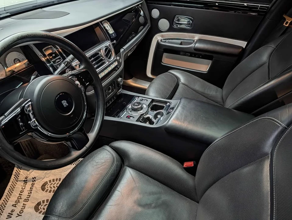 2017 Rolls-Royce Ghost 1st Gen - Image 5 of 8