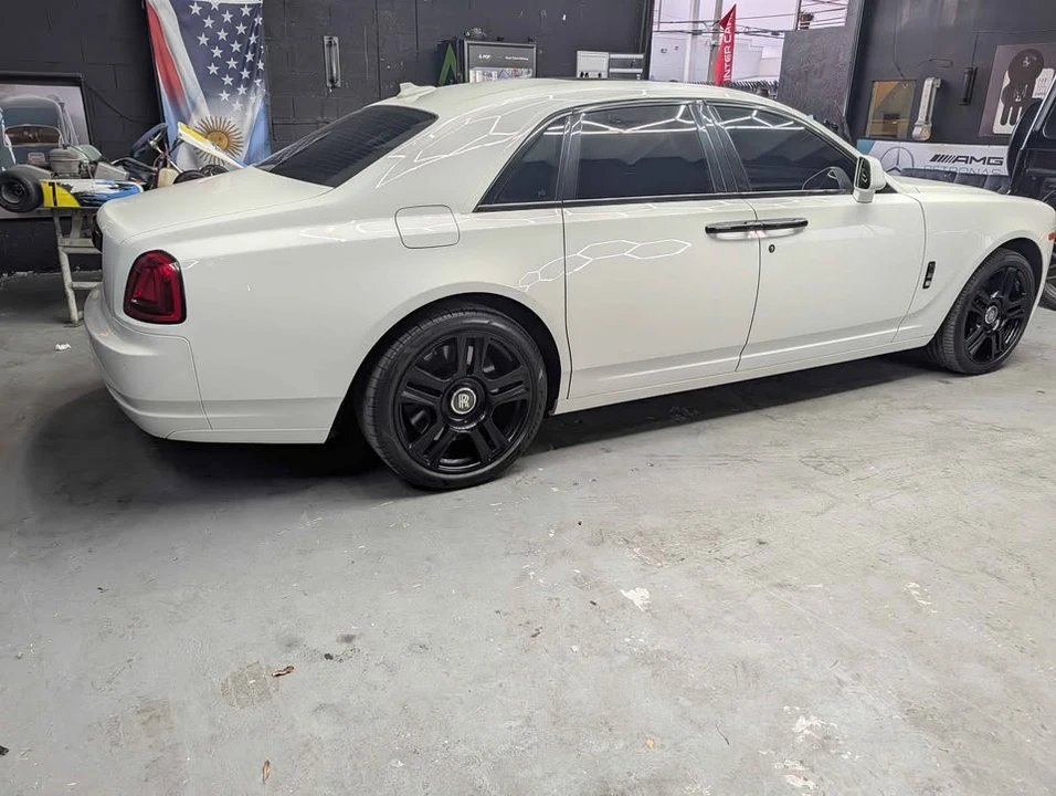 2017 Rolls-Royce Ghost 1st Gen - Image 4 of 8