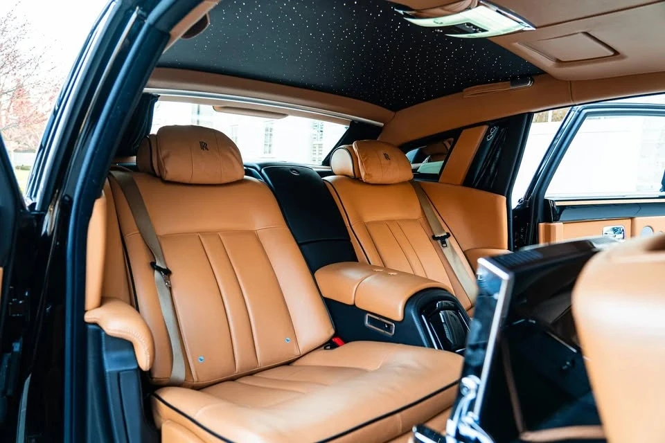 2017 Rolls-Royce Phantom VIII - Image 19 of 19