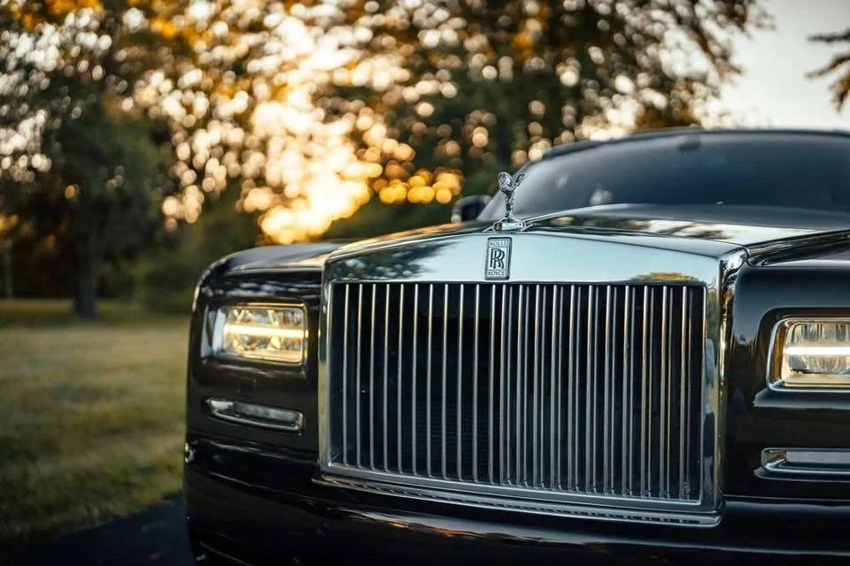 2017 Rolls-Royce Phantom VIII - Image 9 of 19