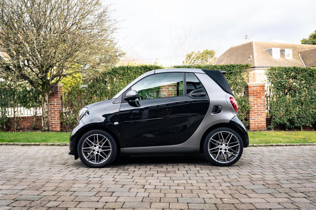 2017 Smart Fortwo 3rd Gen - Image 19 of 31