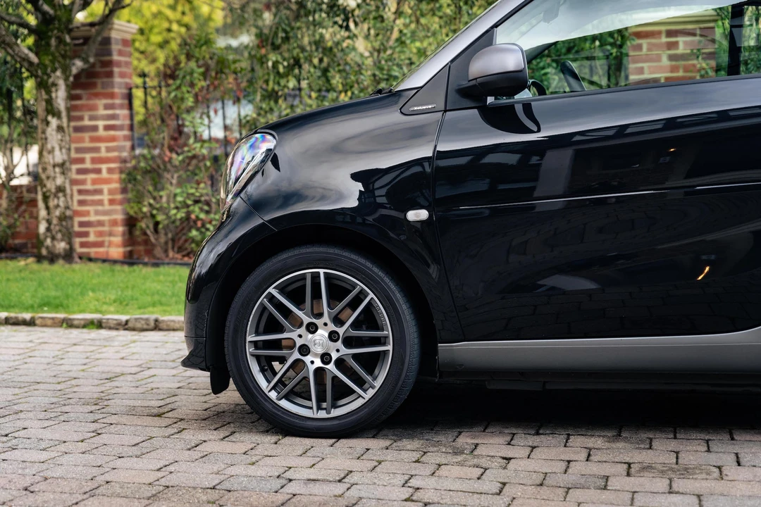 2017 Smart Fortwo 3rd Gen - Image 20 of 31