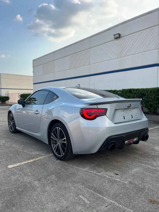 2017 Scion FR-S - Image 6 of 9