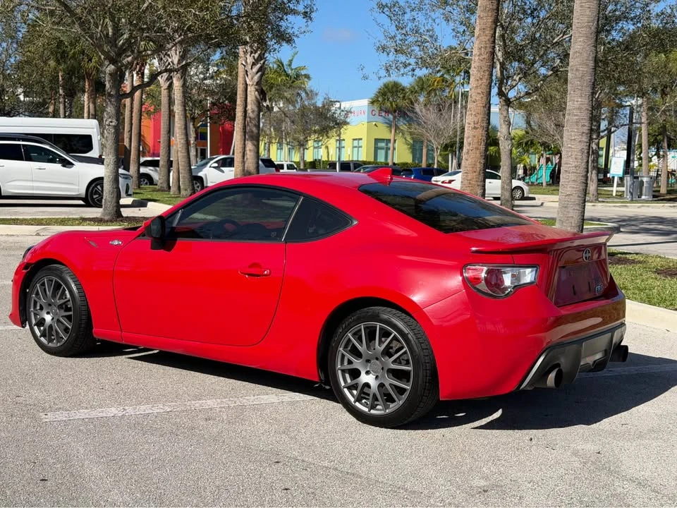2017 Scion FR-S - Image 5 of 9