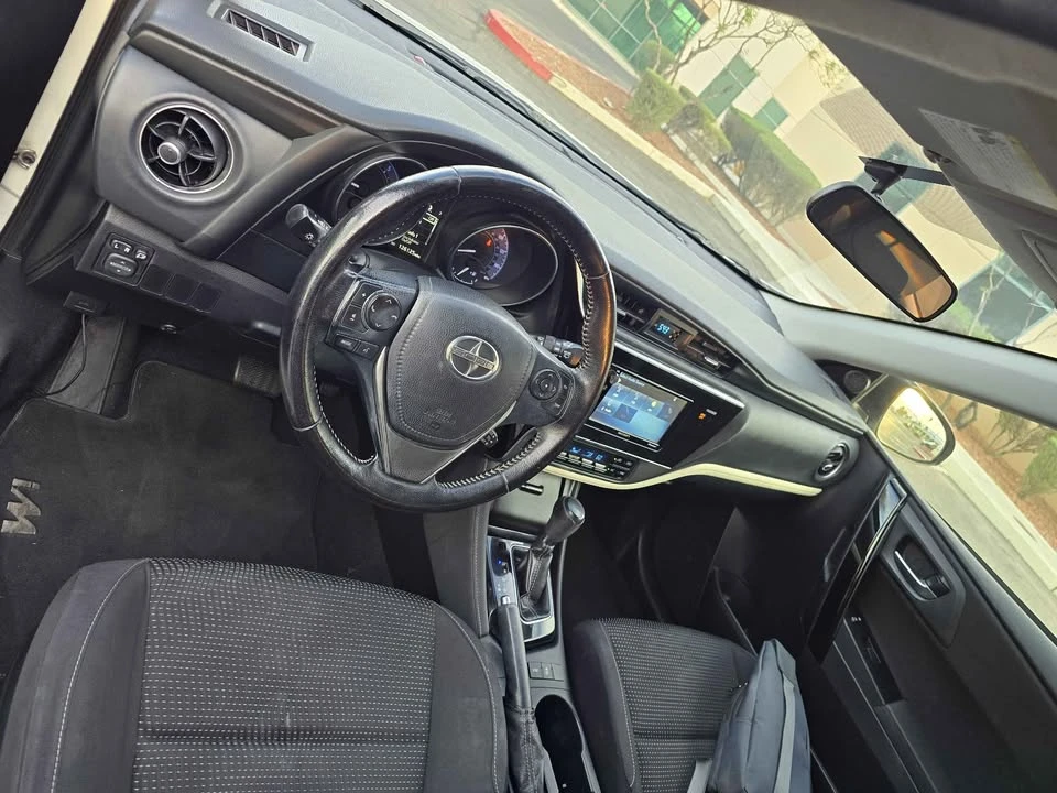 2017 Scion iM - Image 5 of 11