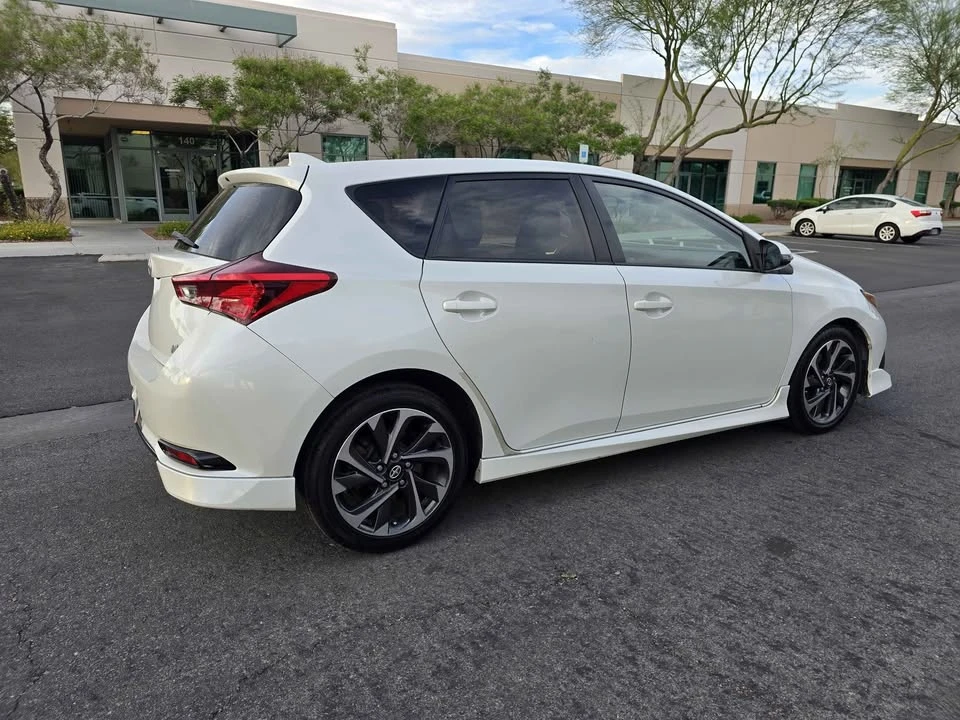 2017 Scion iM - Image 9 of 11