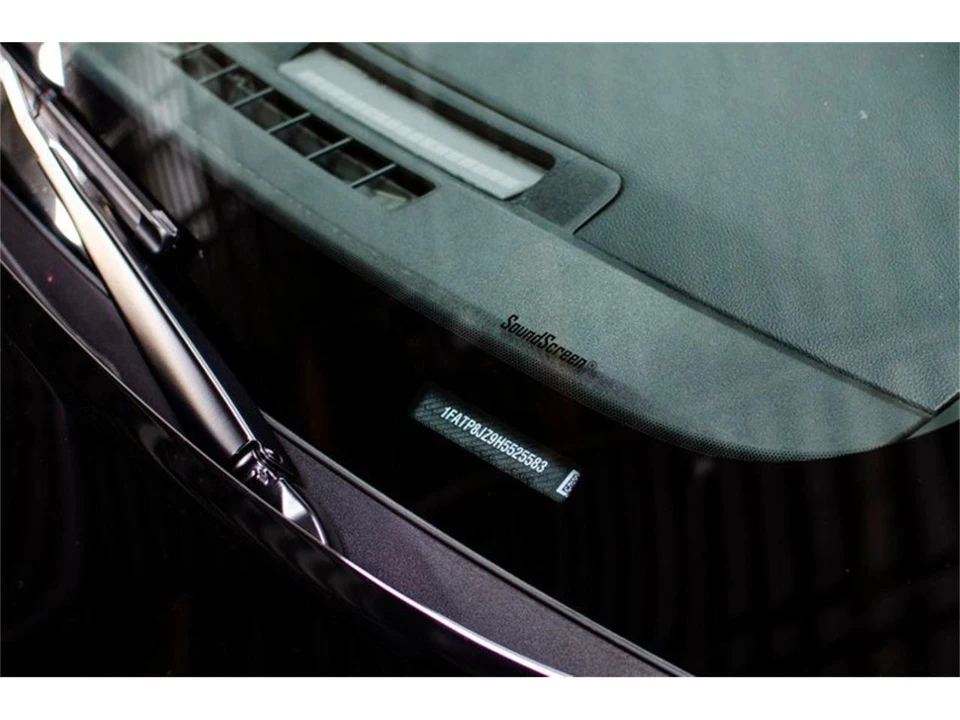 2017 Shelby GT350 - Image 21 of 31