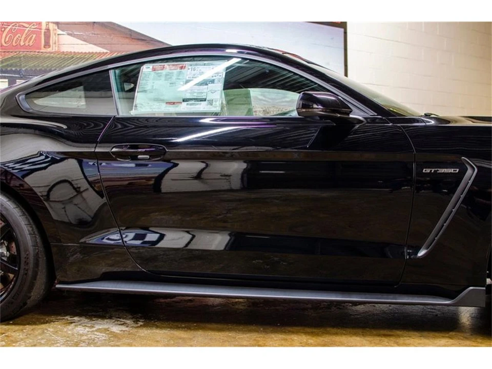 2017 Shelby GT350 - Image 6 of 31