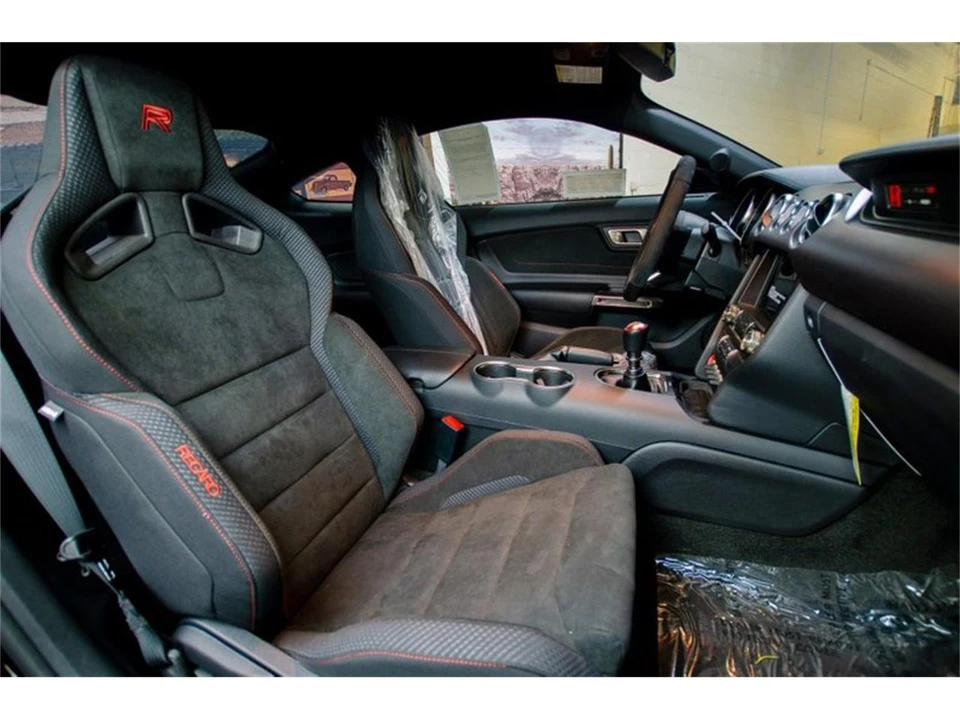 2017 Shelby GT350 - Image 24 of 31