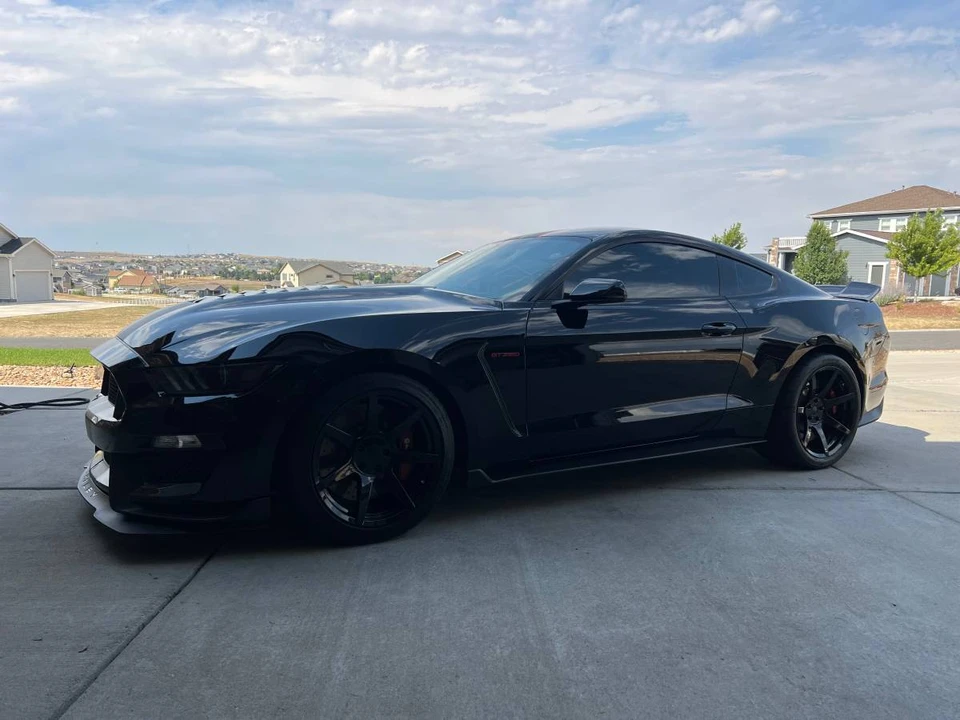 2017 Shelby GT350 - Image 6 of 13