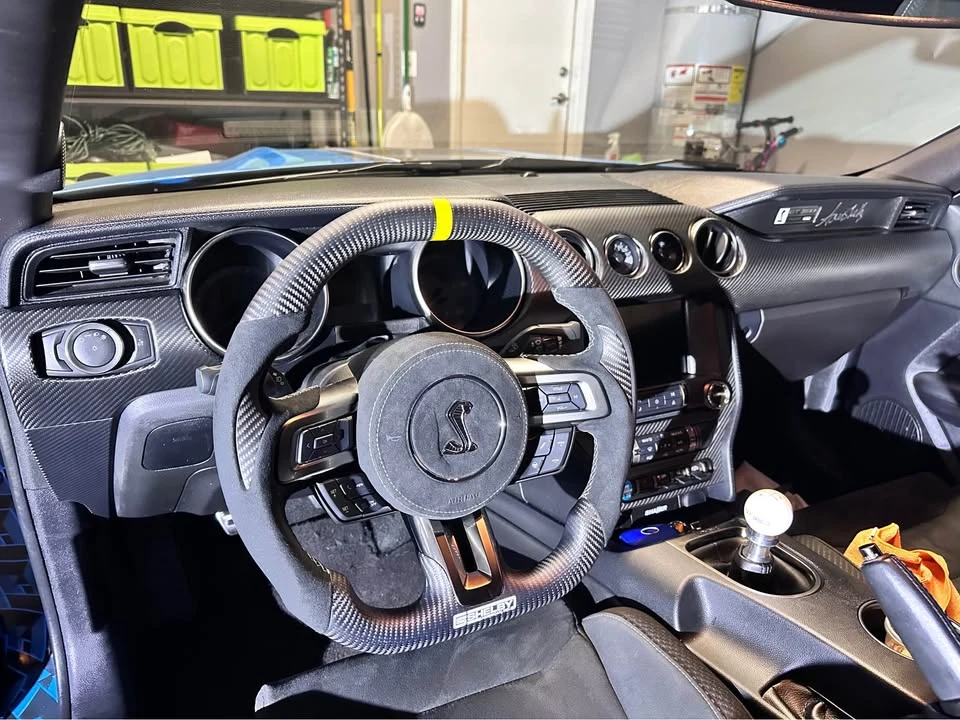 2017 Shelby GT350 - Image 2 of 9
