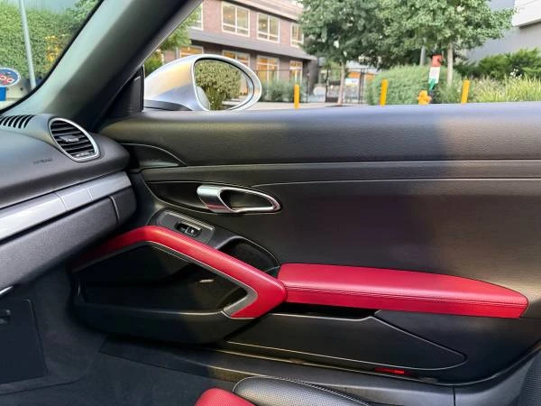 2017 Porsche 718 Boxster - Image 13 of 19