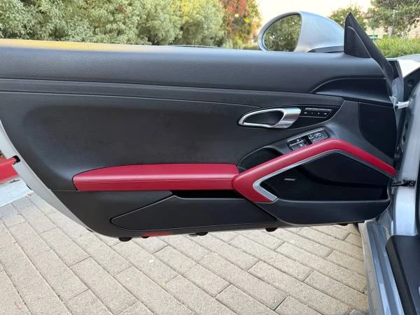2017 Porsche 718 Boxster - Image 8 of 19