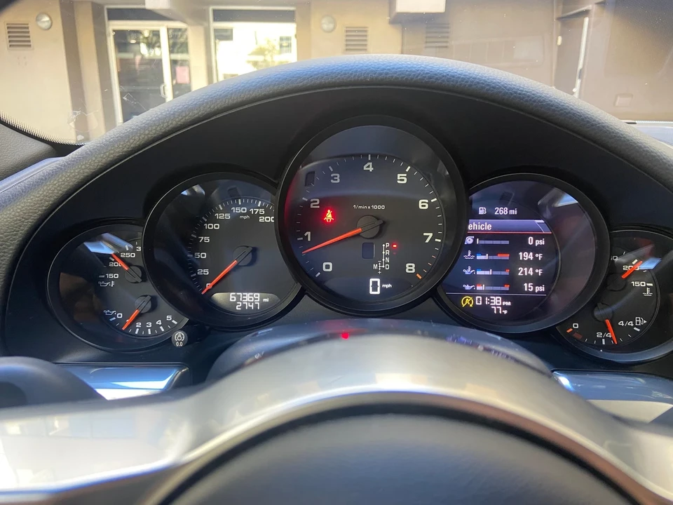 2017 Porsche 911 - Image 5 of 6