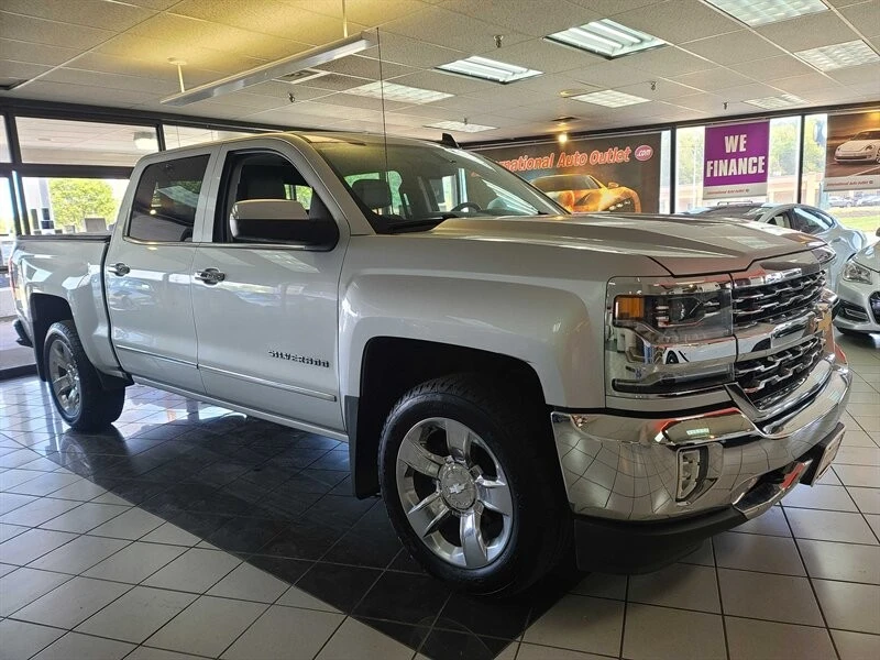 2017 Chevrolet Silverado 2nd Gen - Image 4 of 4