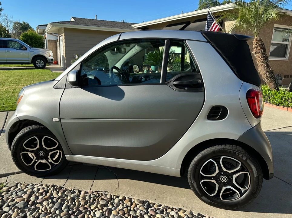 2017 Smart Fortwo 3rd Gen - Image 2 of 15