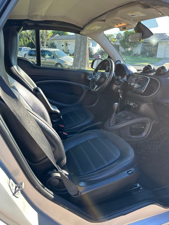 2017 Smart Fortwo 3rd Gen - Image 7 of 15