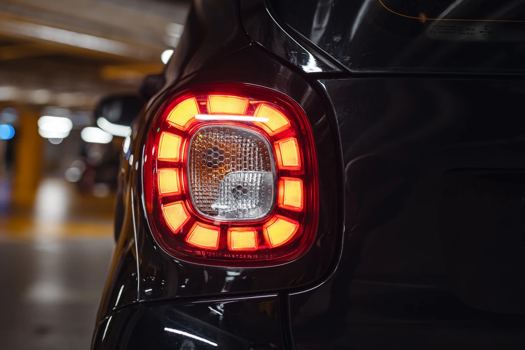2017 Smart Fortwo 3rd Gen - Image 30 of 31