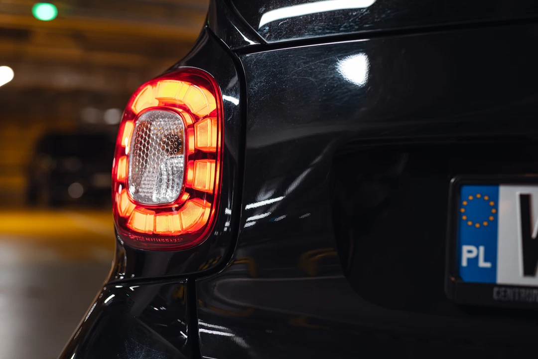 2017 Smart Fortwo 3rd Gen - Image 31 of 31