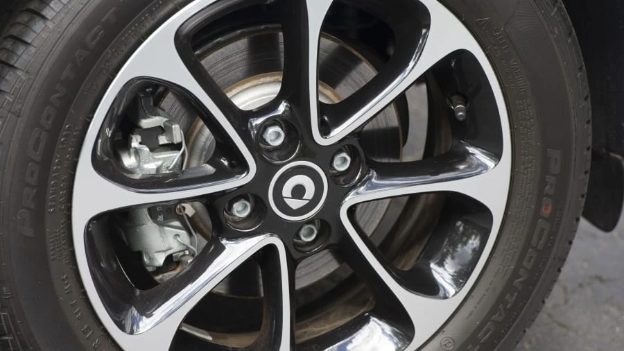 2017 Smart Fortwo 3rd Gen - Image 17 of 30