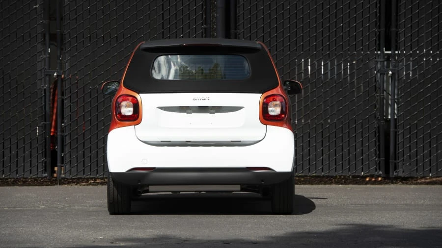 2017 Smart Fortwo 3rd Gen - Image 24 of 30