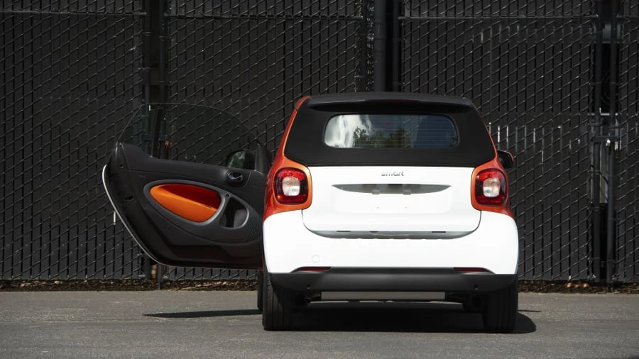 2017 Smart Fortwo 3rd Gen - Image 25 of 30