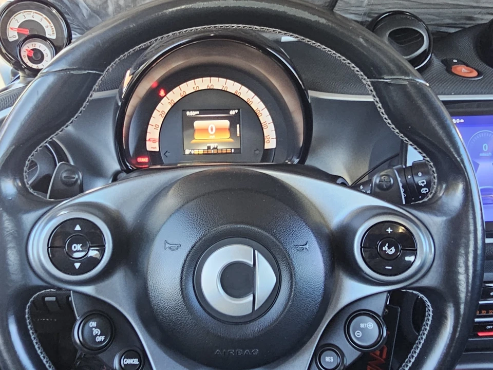 2017 Smart Fortwo 3rd Gen - Image 17 of 18