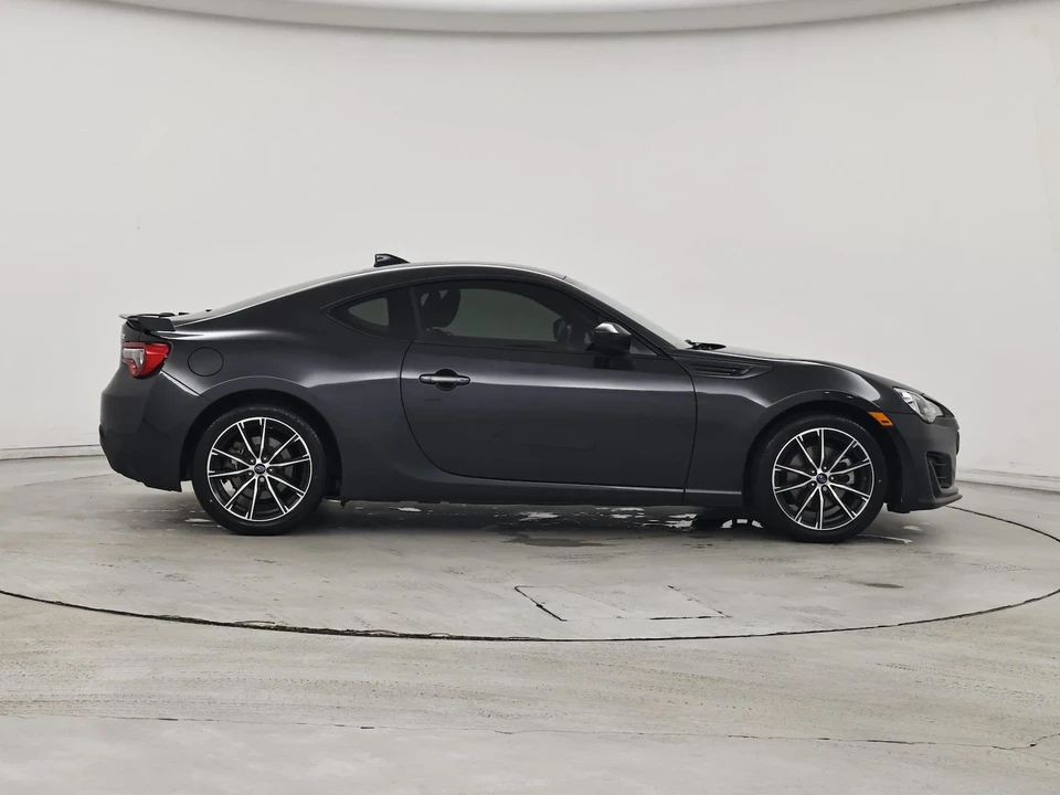 2017 Subaru BRZ - Image 8 of 23