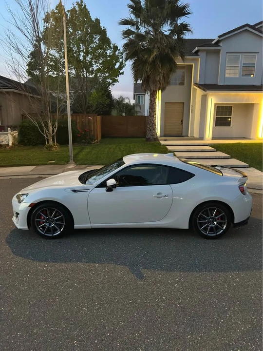 2017 Subaru BRZ 1st Gen - Image 4 of 17