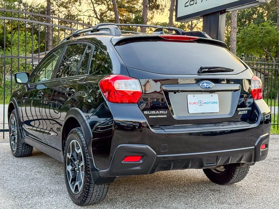2017 Subaru Crosstrek 1st Gen - Image 5 of 12