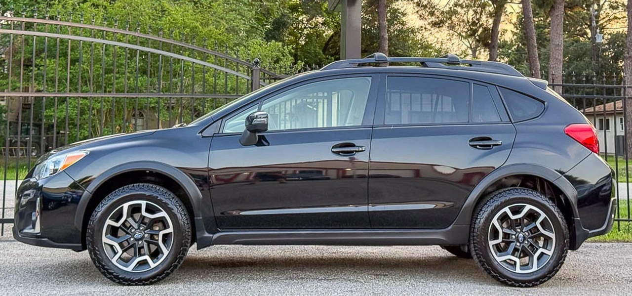2017 Subaru Crosstrek 1st Gen - Image 3 of 12