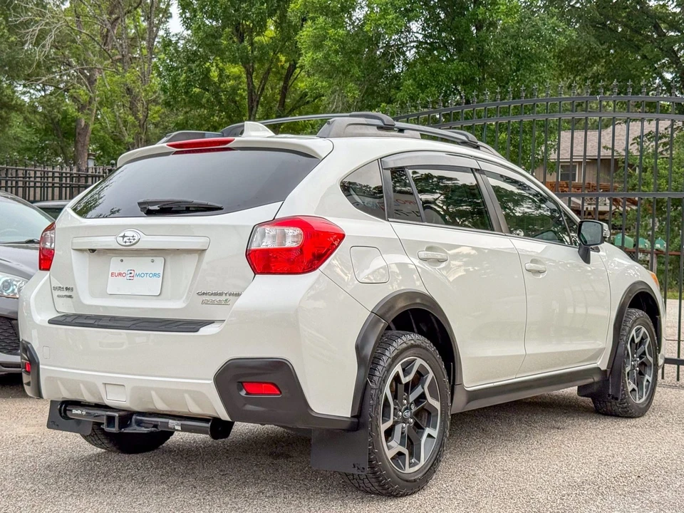 2017 Subaru Crosstrek 1st Gen - Image 7 of 12