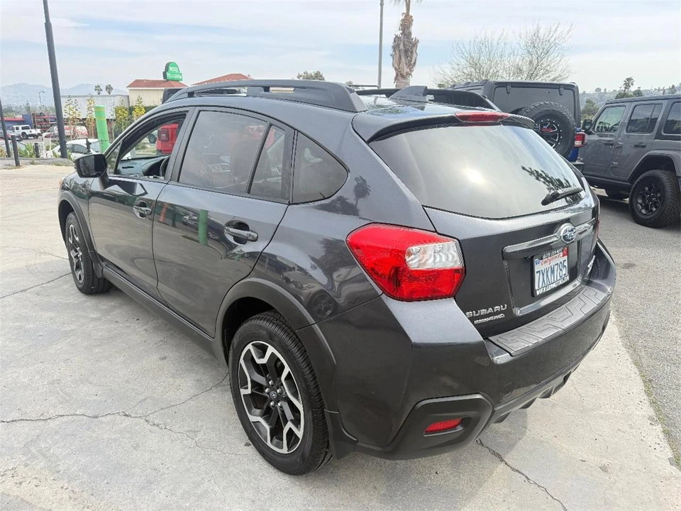 2017 Subaru Crosstrek 1st Gen - Image 9 of 27