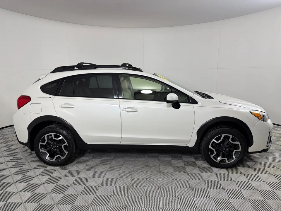 2017 Subaru Crosstrek 1st Gen - Image 4 of 21