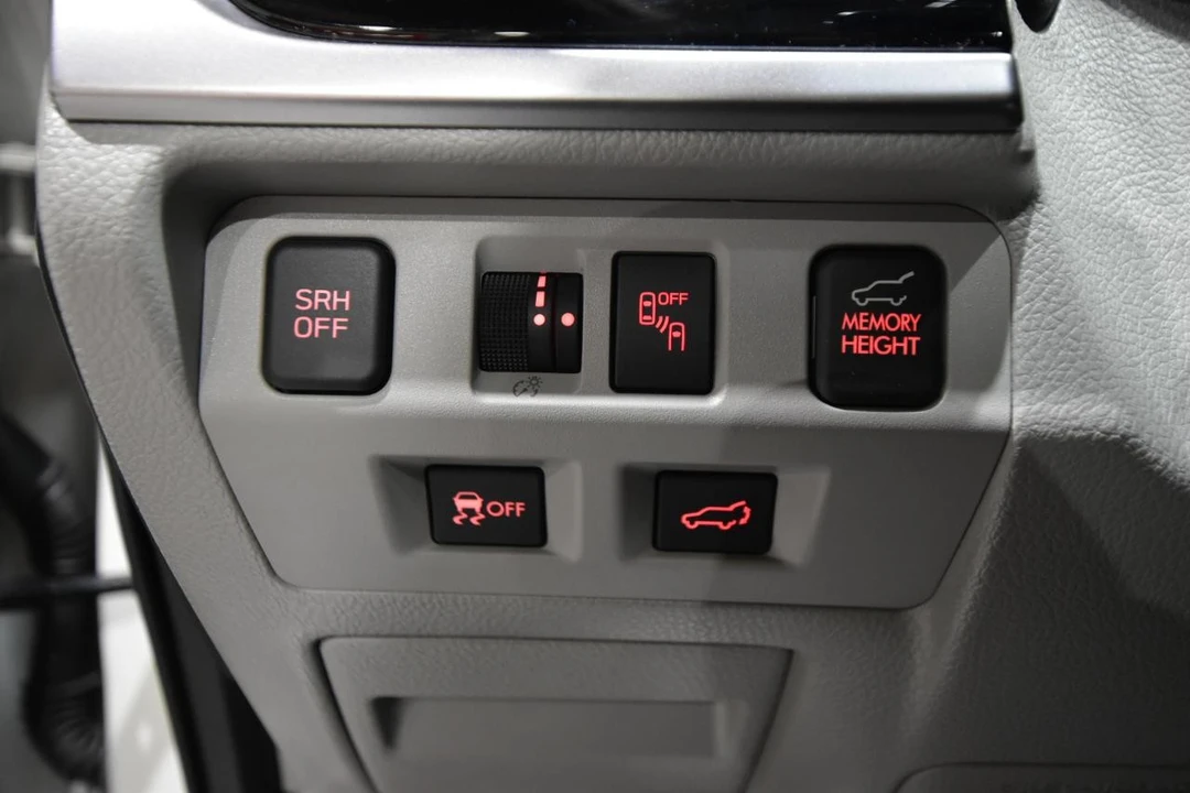 2017 Subaru Forester 4th Gen - Image 17 of 31