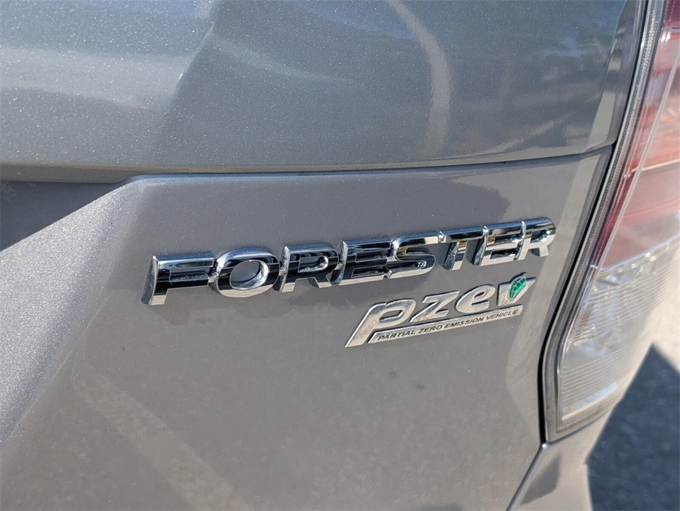 2017 Subaru Forester 4th Gen - Image 16 of 21
