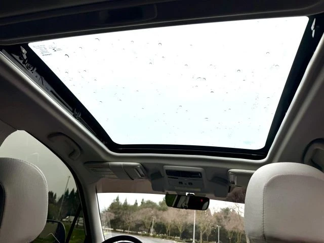 2017 Subaru Forester 4th Gen - Image 12 of 21