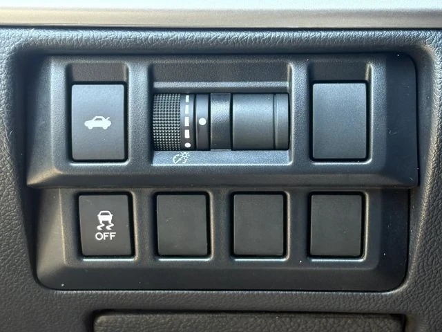 2017 Subaru Legacy 6th Gen - Image 21 of 31