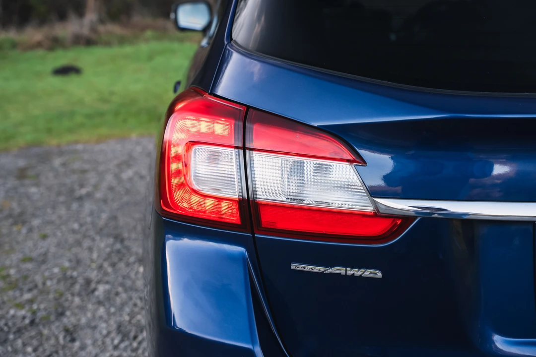 2017 Subaru - Image 23 of 31