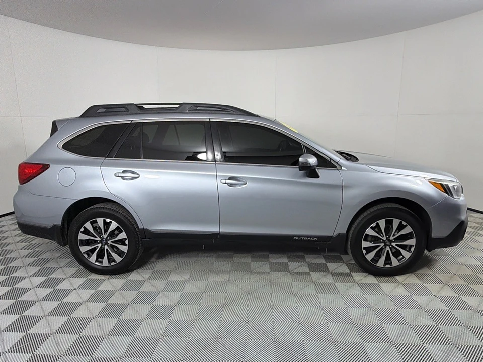 2017 Subaru Outback 5th Gen - Image 4 of 12