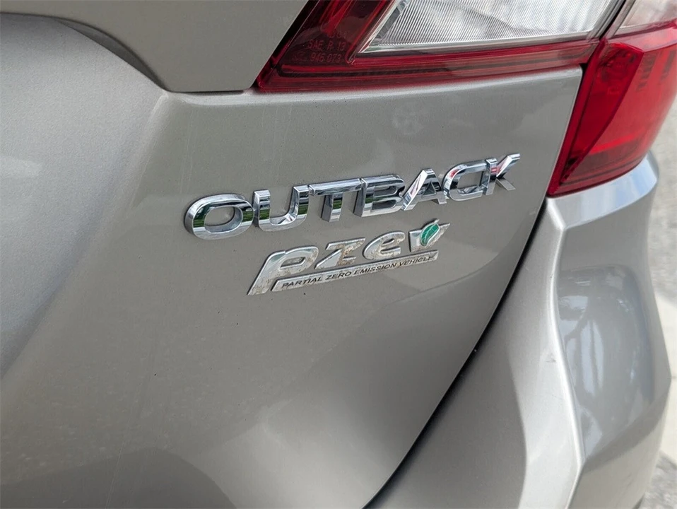 2017 Subaru Outback 5th Gen - Image 16 of 21