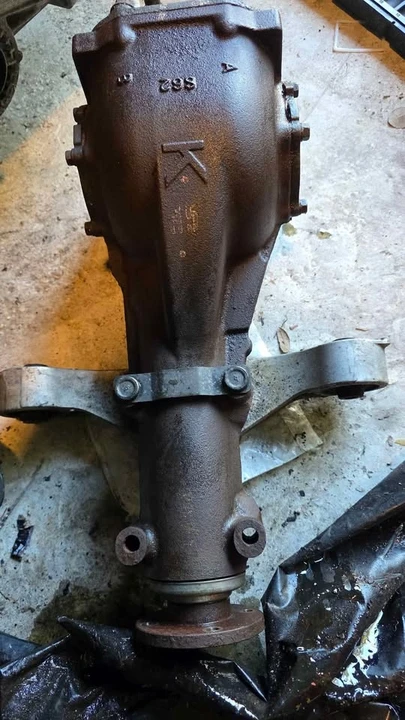 2017 Parts & Memorabilia Gearboxes - Image 6 of 7