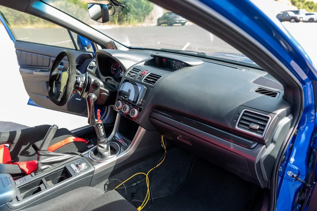 2017 Subaru Impreza WRX STi 4th Gen - Image 27 of 31