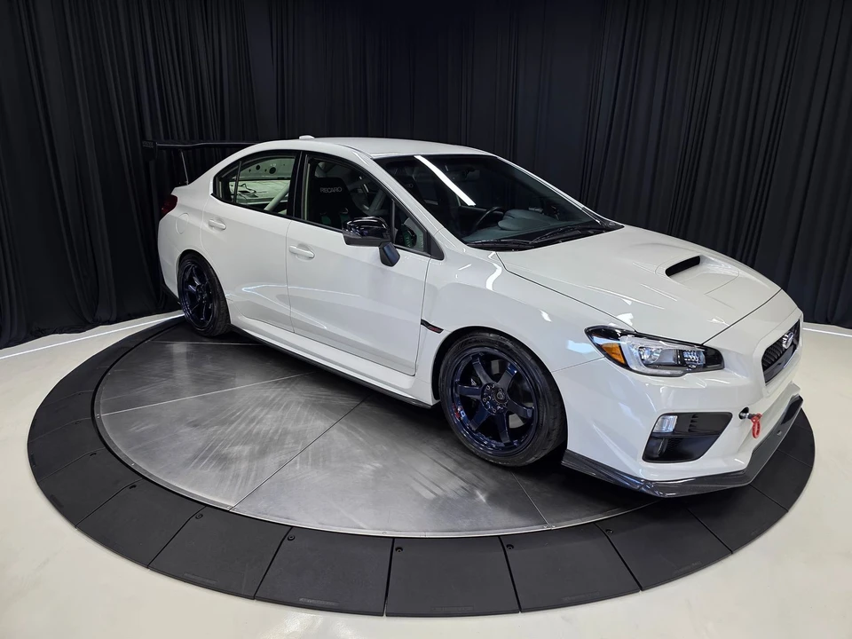 2017 Subaru Impreza WRX STi 4th Gen - Image 16 of 31